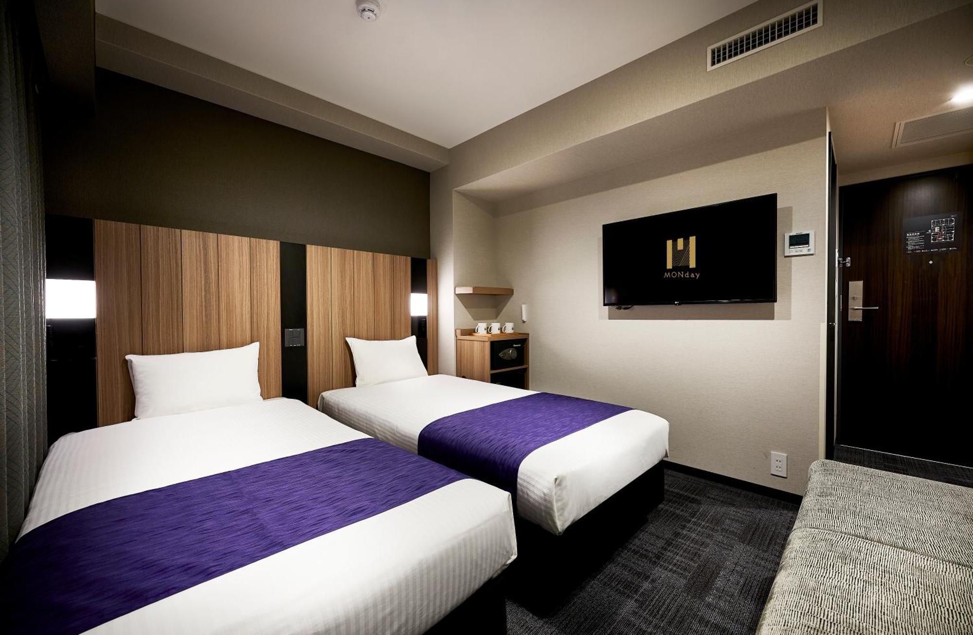 hotel MONday 京都烏丸二条 エクステリア 写真