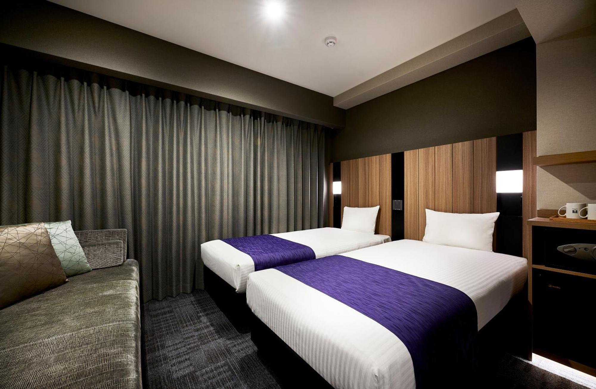 hotel MONday 京都烏丸二条 エクステリア 写真